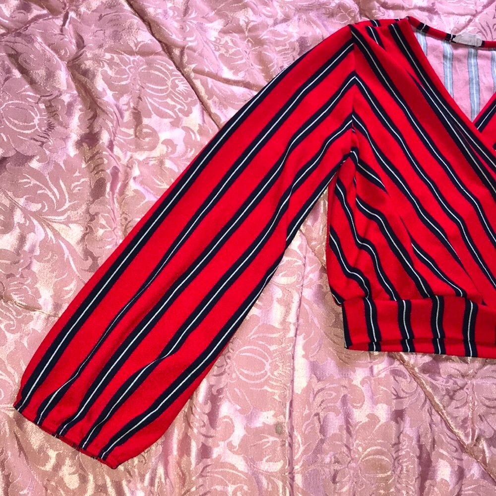 Red Long Sleeve Cropped Top